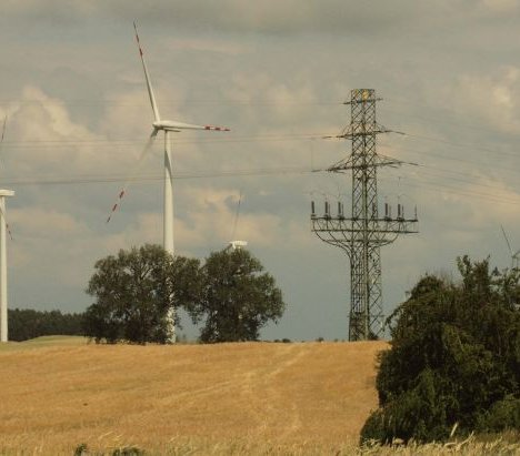 Przebudowana sieć 110 kV pozwoli przyłączyć więcej źródeł OZE. Fot. Enea