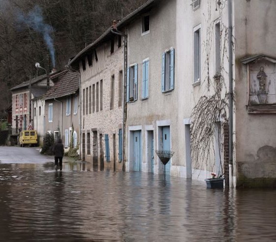 Gwałtowne opady i wichury spowodowały powódź we Francji. Fot. Adobe Stock / Stephane Duchateau