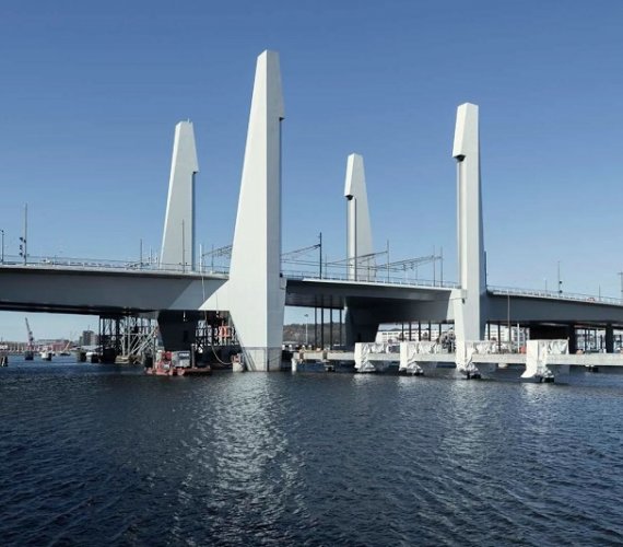 Szwecja: otwarto most podnoszony w Göteborgu