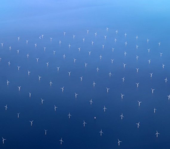 Szkocja: rekordowe fundamenty morskiej farmy wiatrowej