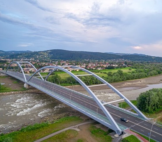 Most nad Dunajcem w Nowym Sączu. Fot. piter329c/Adobe Stock