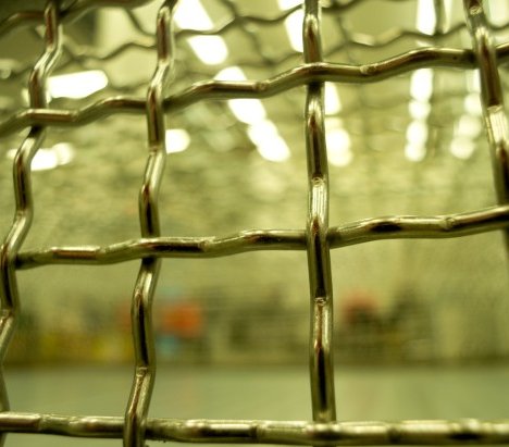 Siatka zgrzewana – zastosowanie w budownictwie, przemyśle, ale i na użytek prywatny