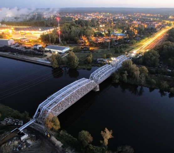 Remont mostu kolejowego przez Wartę w Kostrzynie nad Odrą dobiega końca. Fot. Katarzyna Wcisło/PKP PLK