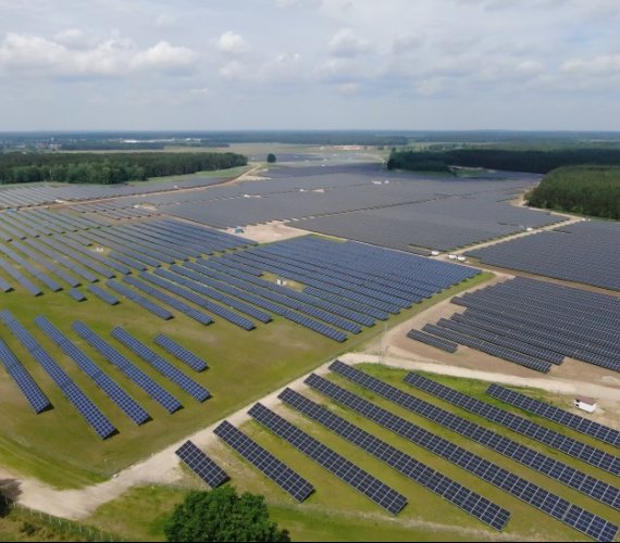 W Wielbarku powstała farma fotowoltaiczna o mocy 62 MW. Fot. Energa