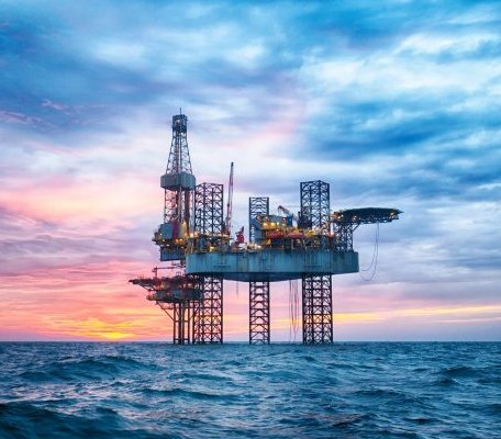 Polskie spółki wydobędą więcej gazu i ropy z norweskich złóż podmorskich. Fot. Lukasz Z/Adobe Stock