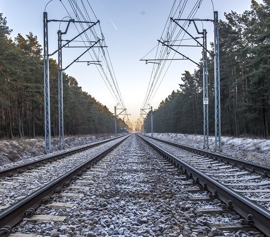 PKP Energetyka zajmuje się głównie dostawami energii dla transportu kolejowego. Fot. piuro78/Adobe Stock
