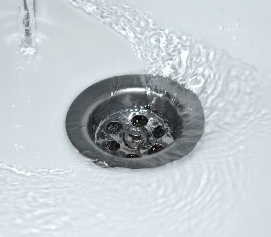 Co z ustalaniem cen za wodę i ścieki? Fot. equos/Adobe Stock