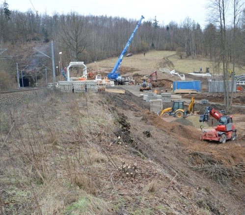 Plac budowy i tunel. Fot. Witold Szczotka/PKP PLK