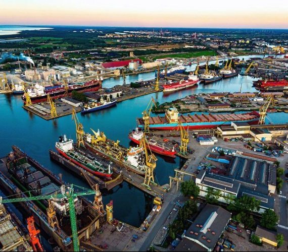 Port Gdańsk. Fot.  Jurand/Adobe Stock