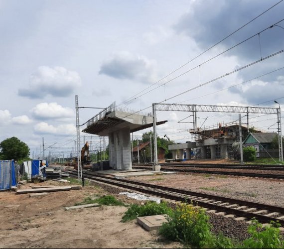 W Radomiu powstaje wiadukt nad budowanym przystankiem kolejowym
