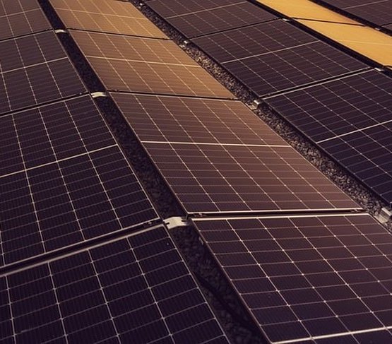 Energia słoneczna na wyciągnięcie ręki: jak kolektory słoneczne mogą zmienić Twoje życie