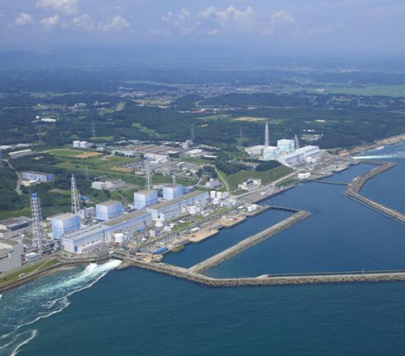 Elektrownia Fukushima przed wybuchem. Fot. technologyreview.com