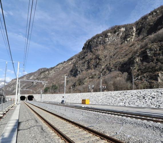 Najdłuższy na świecie tunel kolejowy w Szwajcarii. Fot. AlpTransit Gotthard AG
