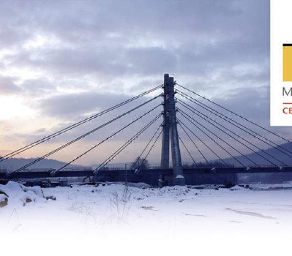 Fot. 1. | Zembrzyce - podwieszony most jednopylonowy w ciągu
drogi wojewódzkiej nr 956