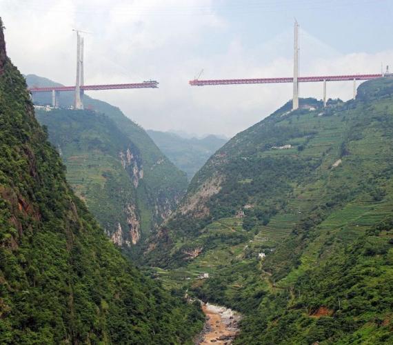 W Chinach powstał najwyższy most na świecie /Fot. Wikimedia Commons