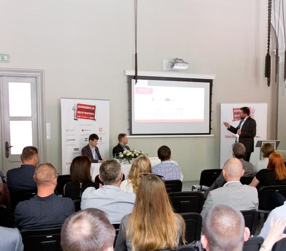 Zobaczrogram Konferencji „INŻYNIERIA Bezwykopowa” 2016
