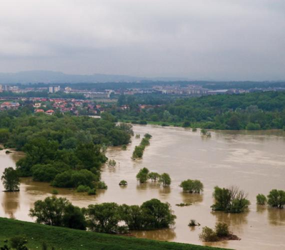 Fot. 1.  |	Majowa powódź w Krakowie