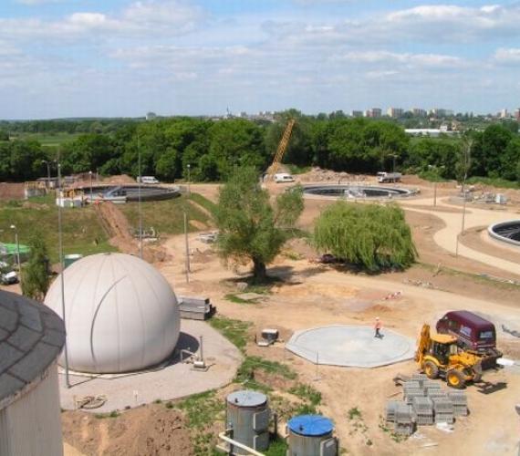 Oczyszczalnia ścieków w trakcie przebudowy. Fot. z archiwum MPWiK w Ostrowcu Świętokrzyskim