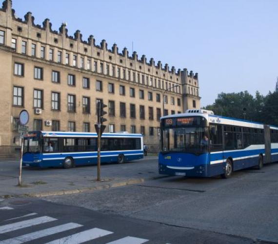 Autobusy komunikacji miejskiej w Krakowie. Fot. inzynieria.com