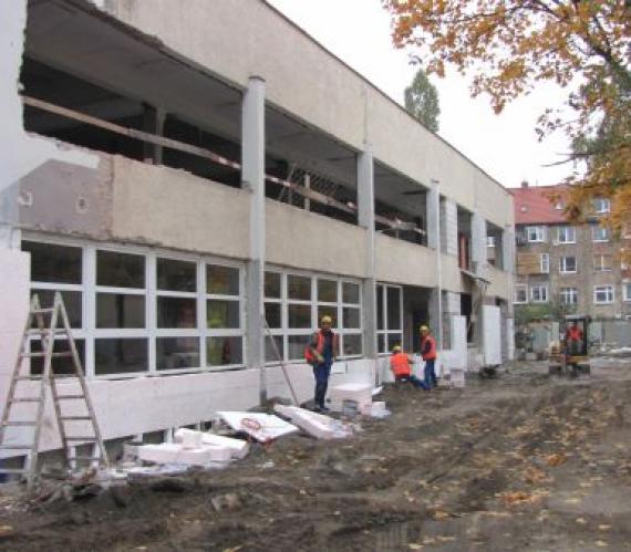 Fot. Przebudowa budynku, w którym znajdzie się centrum sterowania ruchem TRISTAR / GIK sp. z o.o.