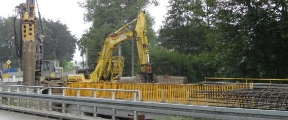 Budowa mostu w Woli Jachowej. Fot. GDDKiA o. Kielce