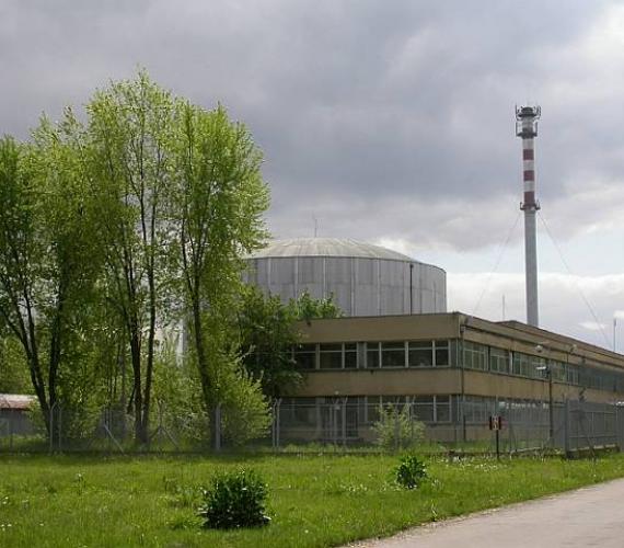 Widok na budynek reaktora MARIA. Fot. Narodowe Centrum Badań Jądrowych