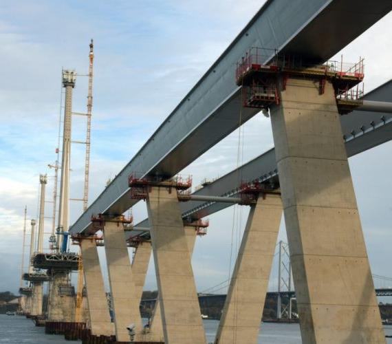 Budowa Queensferry Crossing, listopad 2015. Źródło: Forth Bridges