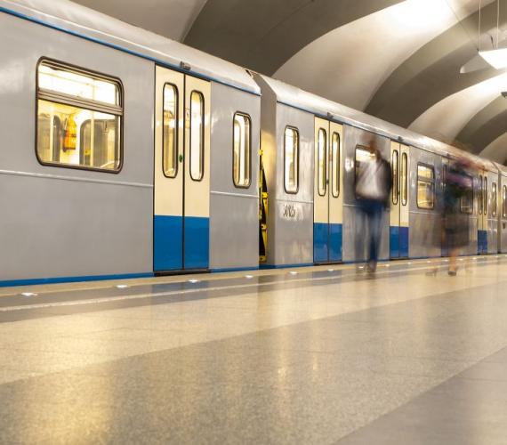 Będą pieniądze z unijnej kasy na warszawskie metro /Fot. Shutterstock
