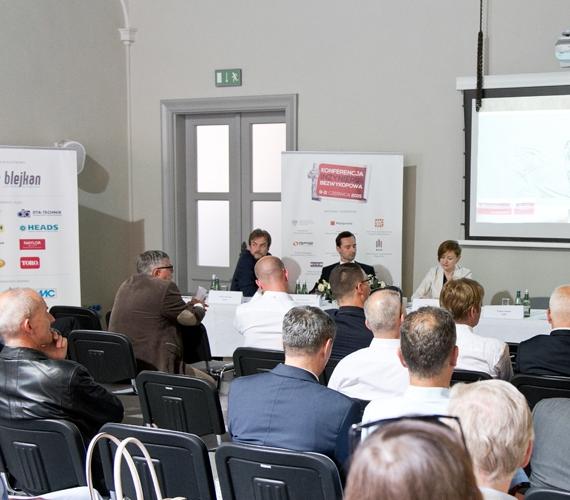 Panel w trakcie konferencji w 2015 r. Fot. Quality Studio dla www.inzynieria.com
