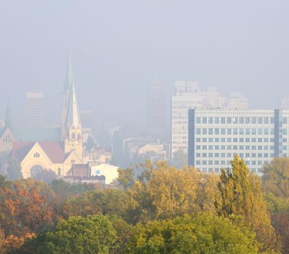 Łódź przeznaczy 9 mln na walkę ze smogiem /Fot. Shutterstock
