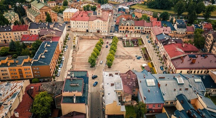 Gorlice. Fot. DRONE QUEST/Adobe Stock