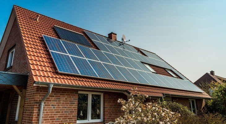 Mikroinstalacja fotowoltaiczna. Fot. diyanadimitrova/Adobe Stock