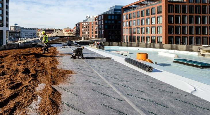 Profesjonalny schemat warstw izolacji dachu płaskiego, hydroizolacja, warstwa izolacji termicznej, pokrycie zewnętrzne. Fot. mat. własne