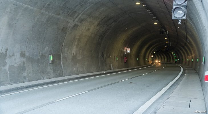 Droga S1. Tunel przez masyw Białożyński Groń. Fot. GDDKiA