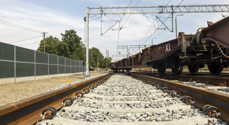 Nowy tor na trasie Warszawa–Katowice. Fot. Łukasz Bryłowski (PLK SA)