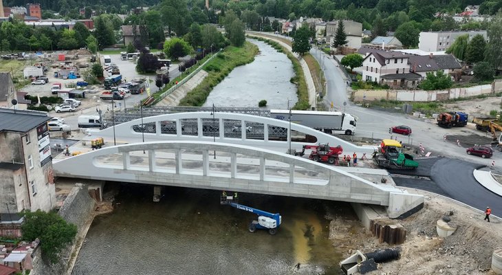 Most w Głuchołazach na trasie DK40 został otwarty dla ruchu. Fot. GDDKiA