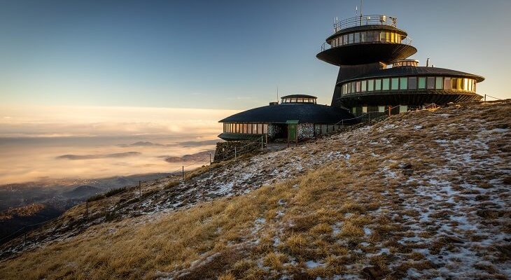Obserwatorium na Śnieżce. Fot. PawelUchorczak/Adobe Stock