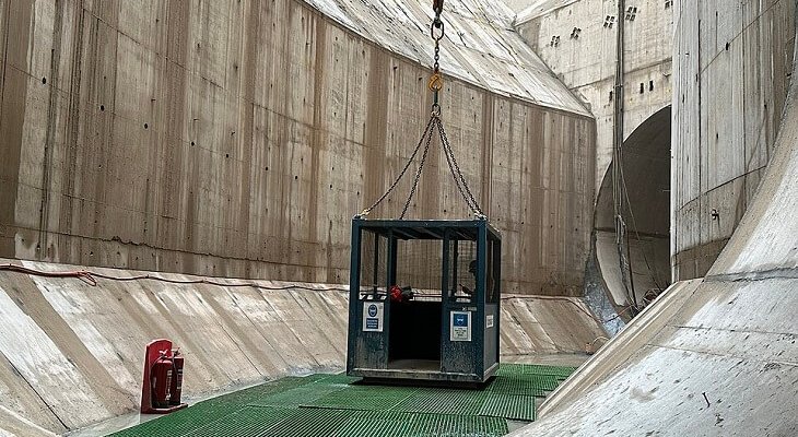 W USA ukończono tunel retencyjny, który ma ponad 112 mln litrów pojemności. Fot. Wnętrze tunelu kanalizacyjnego Thames Tideway w Londynie. Zdjęcie ilustracyjne. Aut. Matt Brown, CC BY 2.0; kadr
