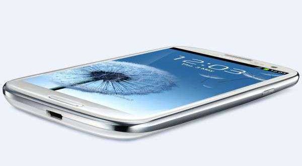 Samsung Galaxy S III. Fot. z archiwum SAMSUNG ELECTRONICS CO.,LTD.