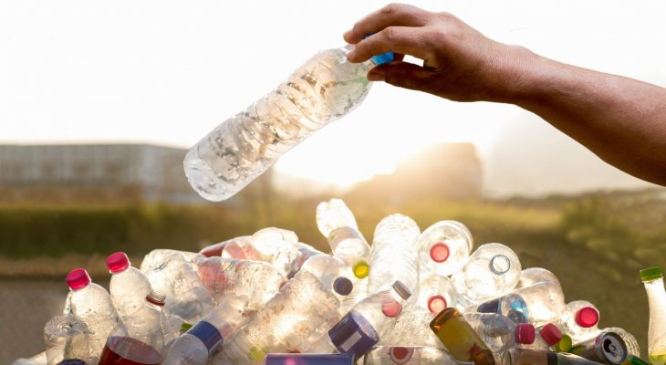 Kaucja za plastikowe butelki pomoże Wodociągom i środowisku? Fot. Bignai/Shutterstock