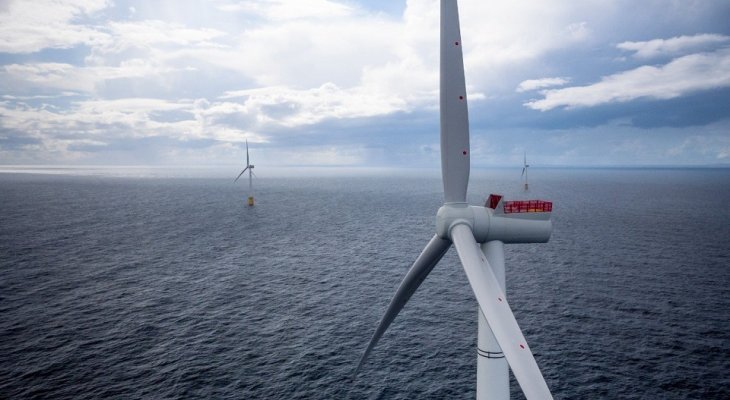 Pierwsza pływająca farma wiatrowa na świecie działa lepiej niż oczekiwano. Fot. Statoil