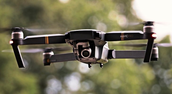 PGNiG: dron pomoże w poszukiwaniu gazu i ropy. Fot. Pixel2013/Pixabay