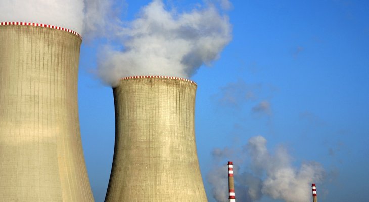 Czy Polskę stać na budowę elektrowni jądrowej? Kodda / Shutterstock