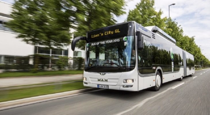 Warszawa: wiemy, kto dostarczy 80 autobusów napędzanych gazem. Fot. UM Warszawa