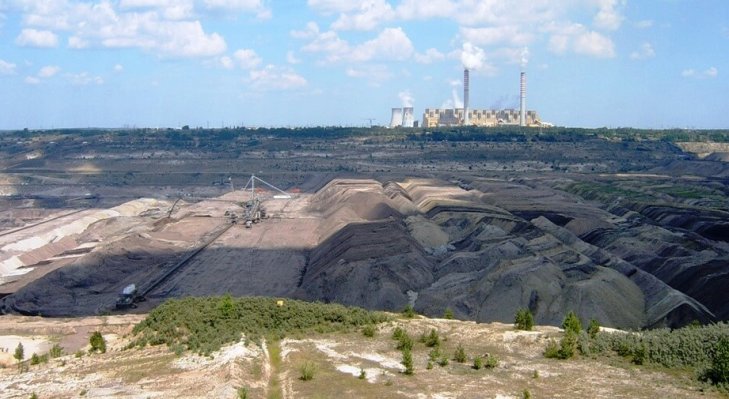 Pole Bełchatów z przedłużoną koncesją na wydobycie węgla. Fot. MaKa~commonswiki / Wikipedia Commons