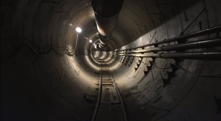 Musk planuje udostępnienie pierwszego tunelu Loop do eksploatacji. Fot. The Boring Company