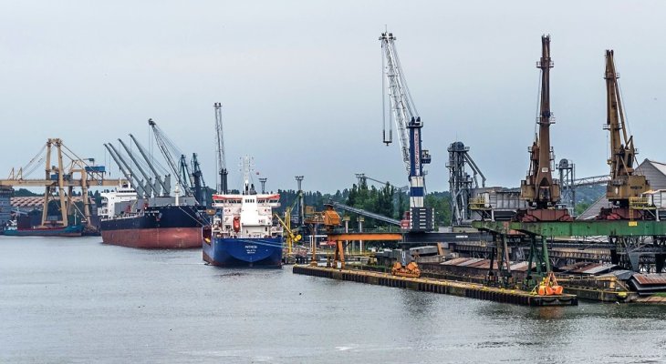 Duży zysk portów w Szczecinie i Świnoujściu. Fot. WDnet Creation/Shutterstock