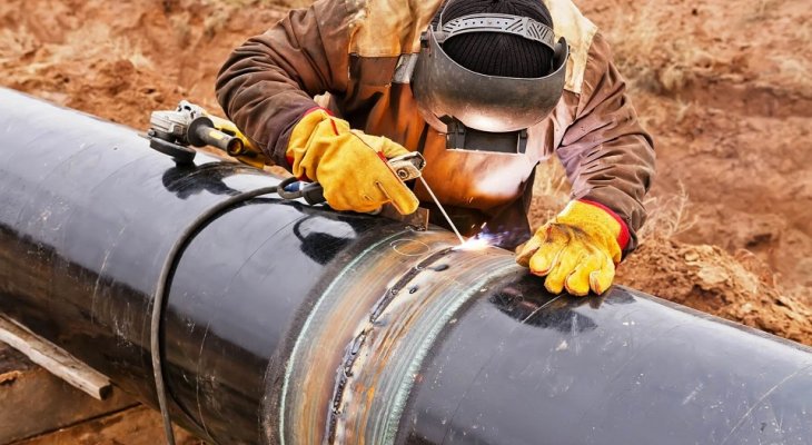 Podpisano umowę na budowę gazociągu Goleniów–Płoty. Fot. Shinobi/Shutterstock