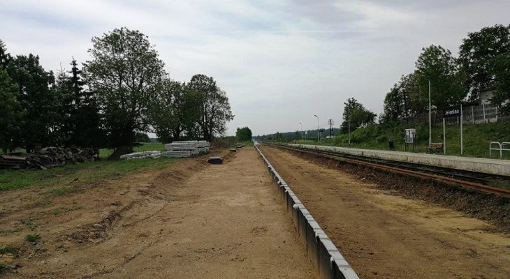 Remont linii kolejowej Szczecinek–Runowo Pomorskie: cały projekt obejmuje wymianę 51 km toru. Fot. PKP PLK