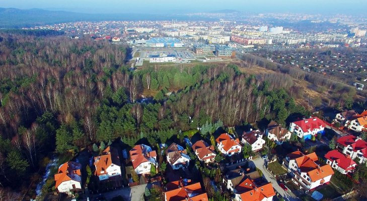 Główny Urząd Miar w Kielcach: radni zdecydowali o przekazaniu gruntu na rzecz Skarbu Państwa, w drodze darowizny, z przeznaczeniem na potrzeby kampusu laboratoryjnego GUM. Fot. UM Kielce